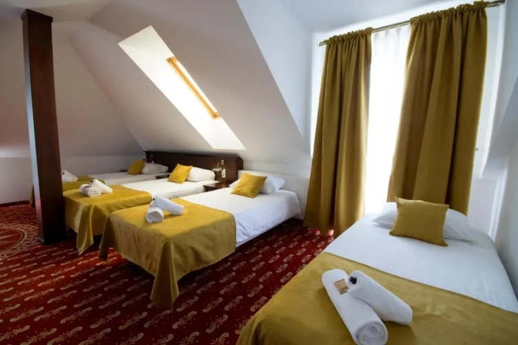 Standard Quadruple room