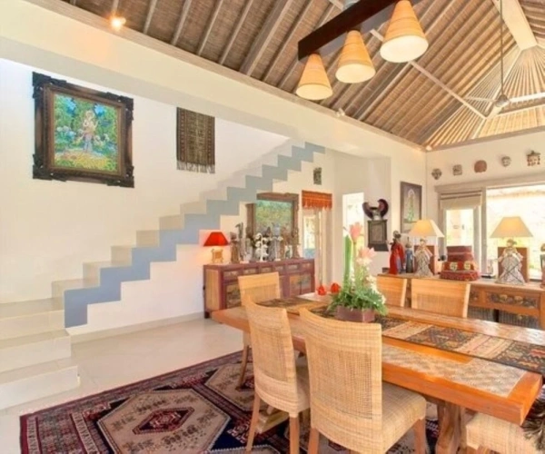 3 Bedrooms Villa with garden view