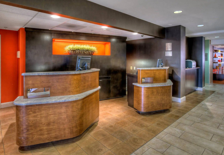 Courtyard by Marriott Burlington