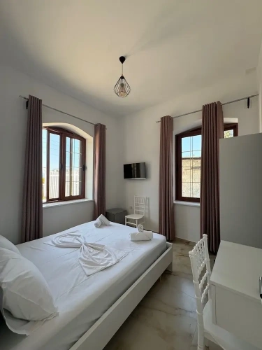 Economy Double room with balcony and with garden view