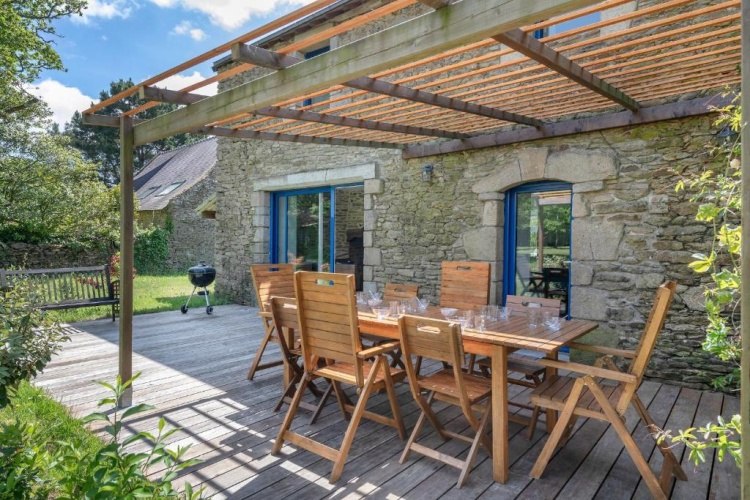 4 Bedrooms Cottage