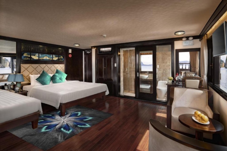 Standard Triple room with balcony