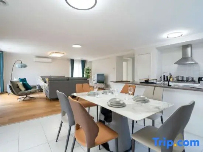 Spacious 4B House in PointCook