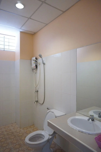 Jirasin Ranong Apartment