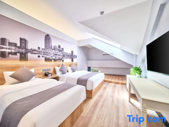 Standard Family room