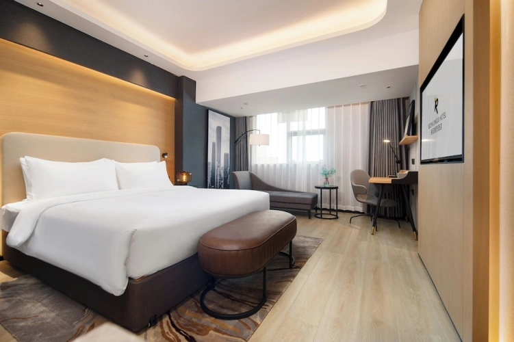 Superior Double room with city view