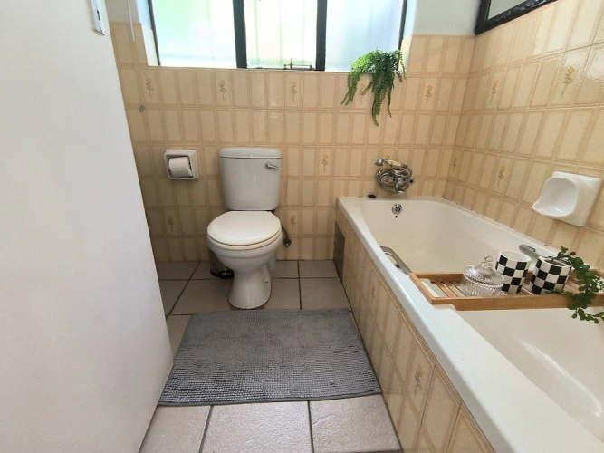 3 Bedrooms Cottage