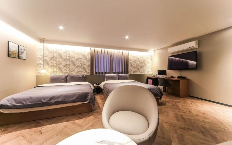 Guest rooms