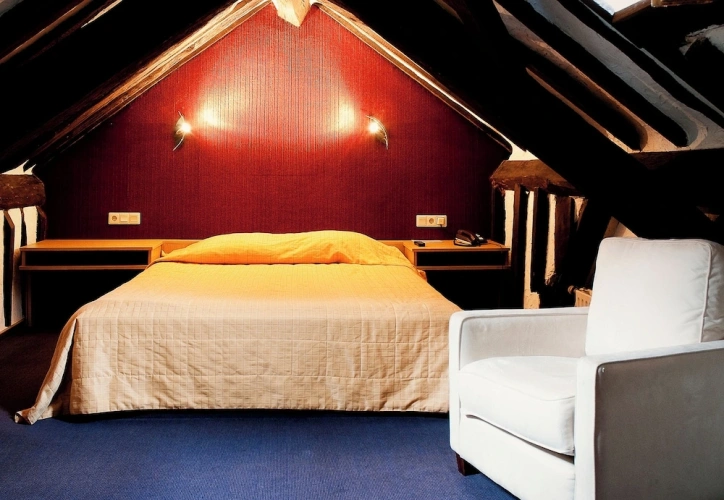 1 Bedroom Suite