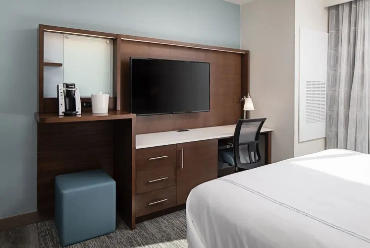 Even Hotels - Alpharetta - Avalon Area
