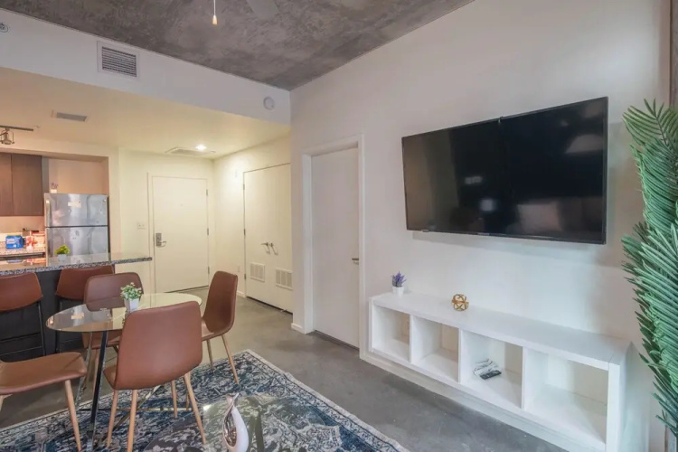 ROVE LIVING/KL - Roosevelt Point