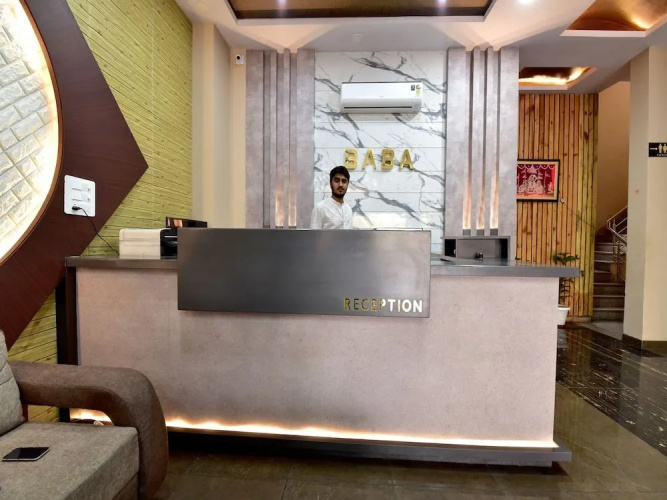 OYO 23085 Baba Hotel