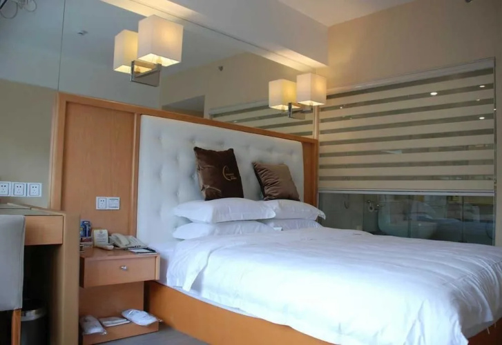 Chengdu Carmen Hotel