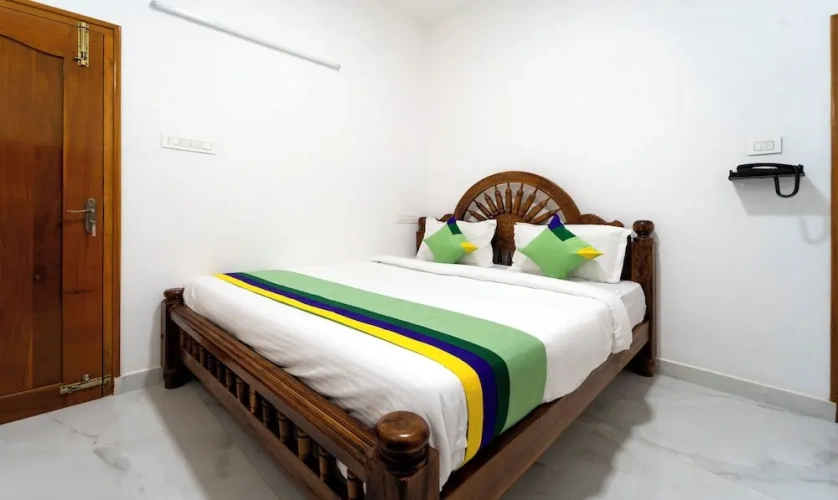 Economy room