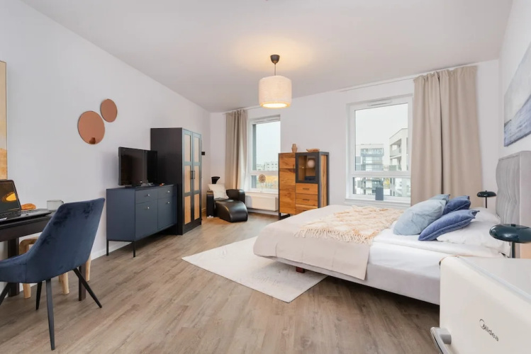 Studio With Parking & Gym by Renters
