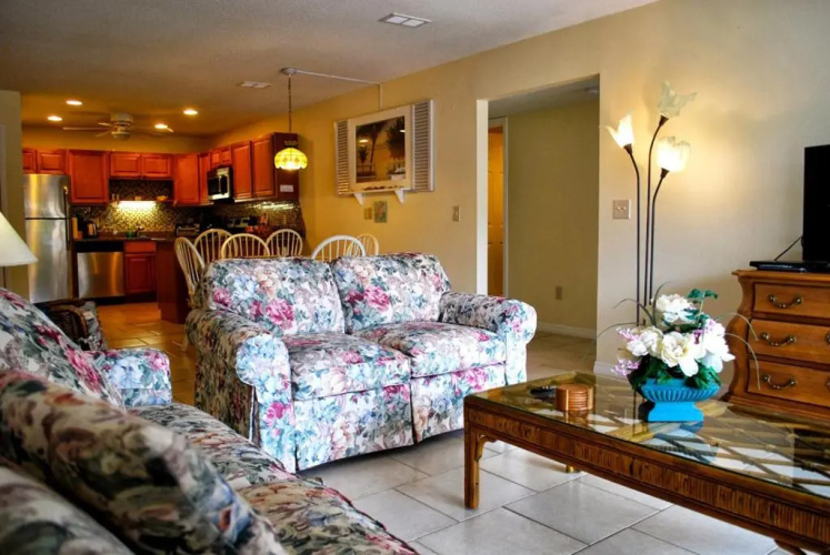 2BR/2BA condo Sienna Park