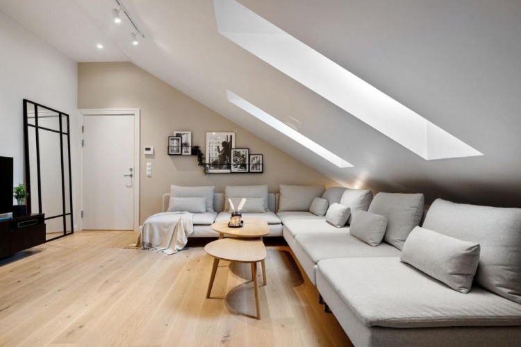 3 Bedrooms Apartment