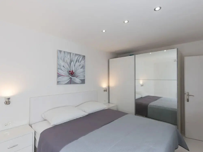 Apartment Super Marijo - Two-bedroom Apartment With Sea View