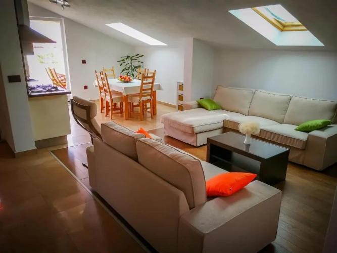 3 Bedrooms Luxury Apartment
