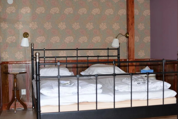 Nymans Bed & Breakfast