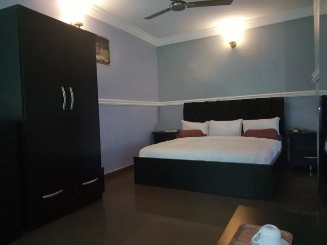Deluxe Suite