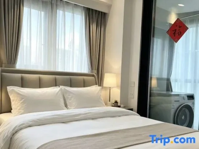 2 Bedrooms Business Suite
