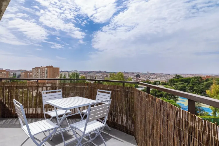 HA Aparthotel Retiro Suites