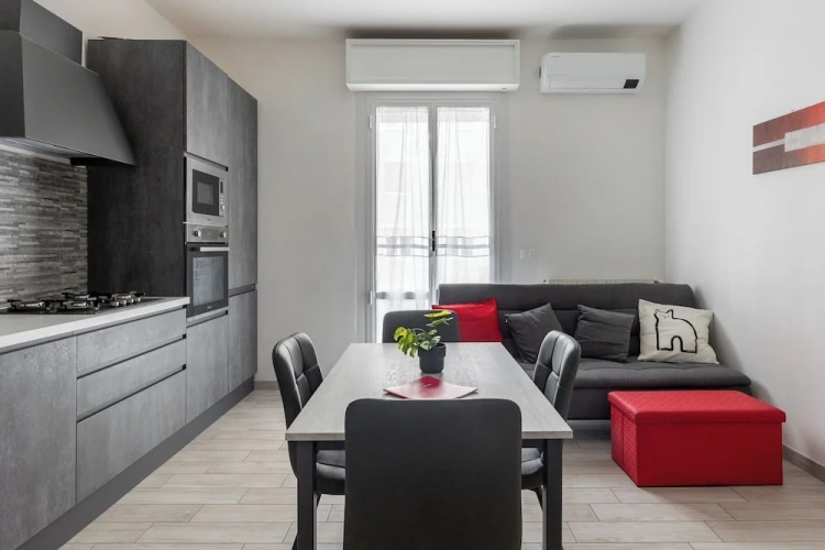 Apartment with balcony
