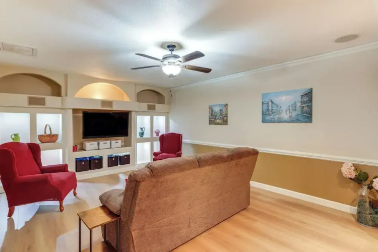Game Room, Family-friendly Yard! Gem in Phoenix