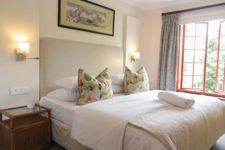 5 Seasons Guesthouse