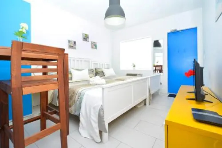 Villa Byron Suites