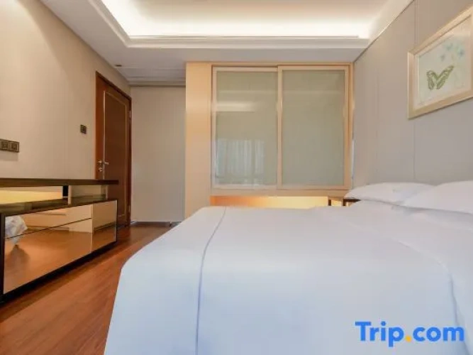 2 Bedrooms Business Suite