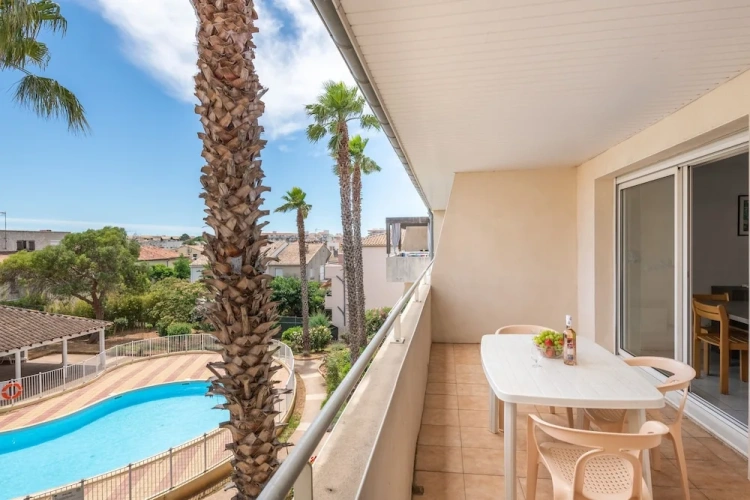 1 Bedroom Apartment with balcony and with view