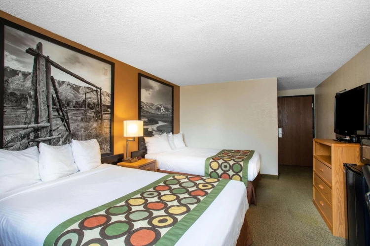 Super 8 Cheyenne WY