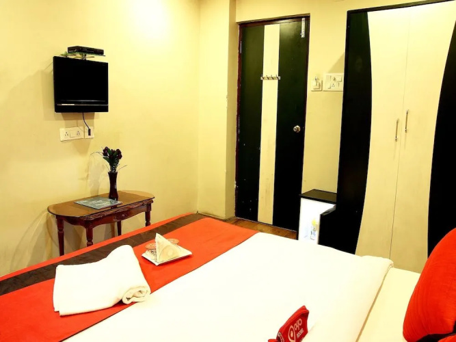 OYO 759 Hotel Rock Star