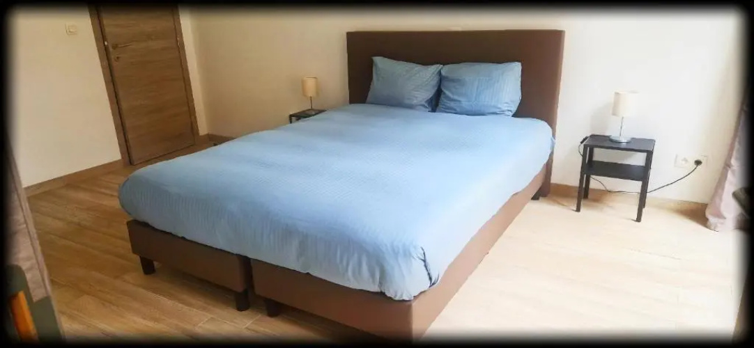 AMG - Deluxe Apartments