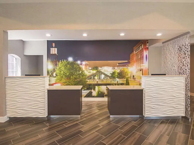 La Quinta Medical Center