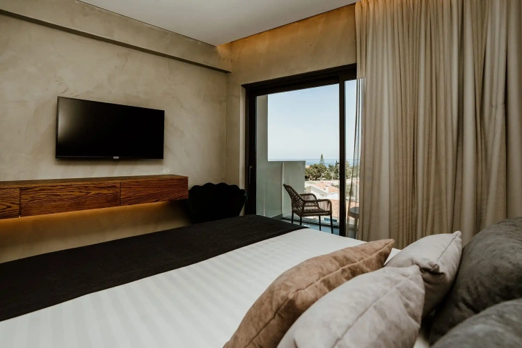 Superior Triple room with Side Sea View