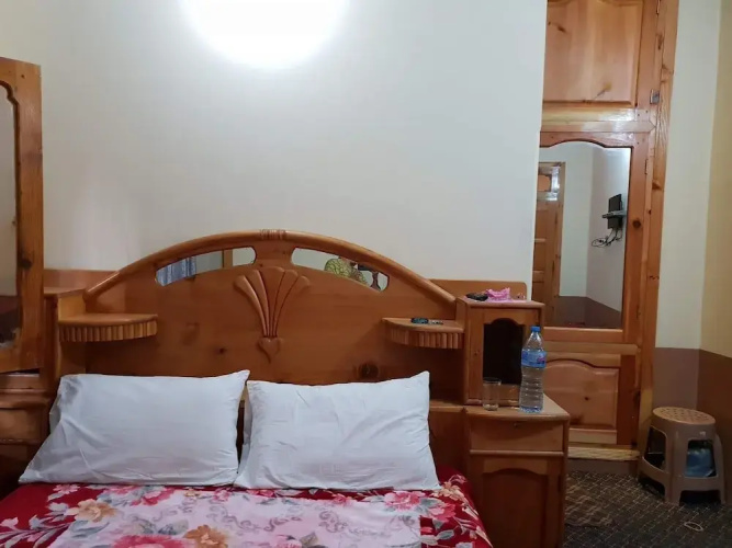 Moon Rise Hotel