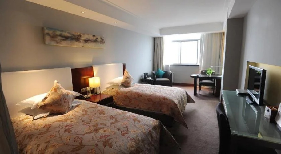 Tang's Hotel