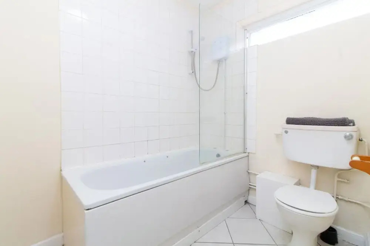 Brookvale Guest House Room 6