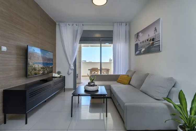 Melony Apartment