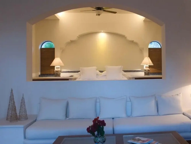 Suite with balcony