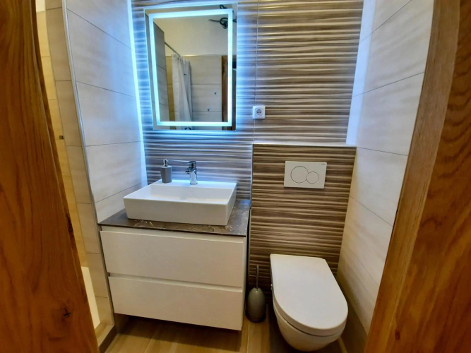 Apartment Silver