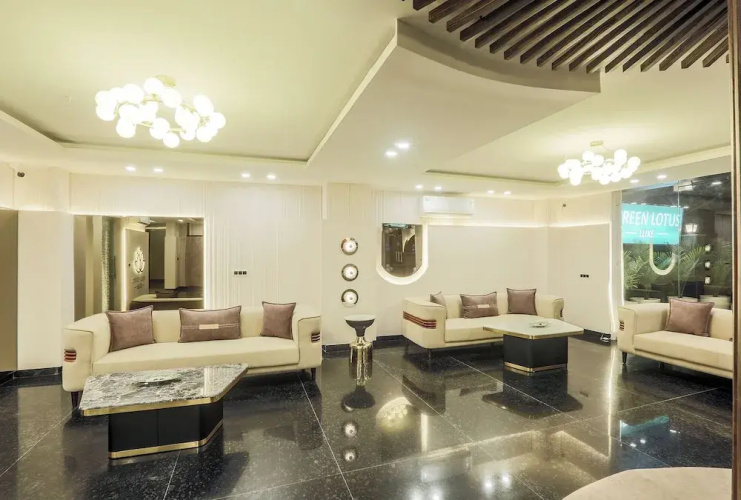 FabHotel Green Lotus Luxe