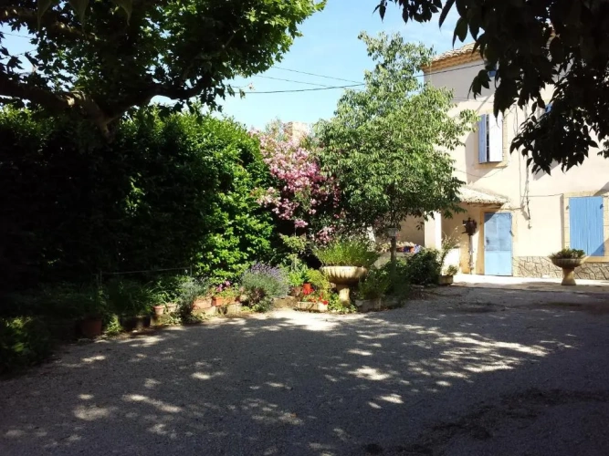 3 Bedrooms Cottage