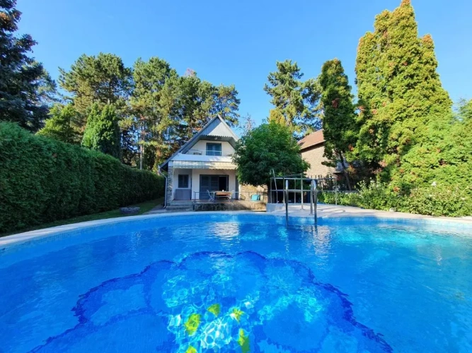 3 Bedrooms Double Cottage