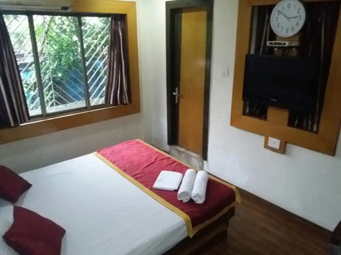Ashreen Guest House