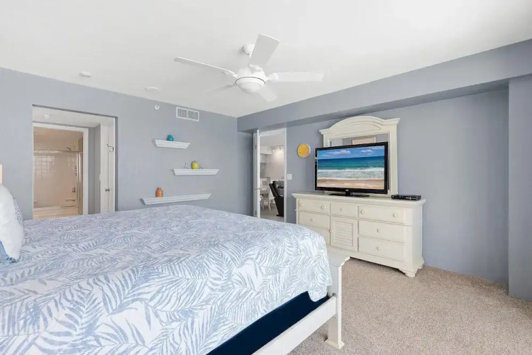 Sherwin Condominium 1702