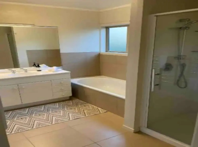 Kohimarama beachside apartment